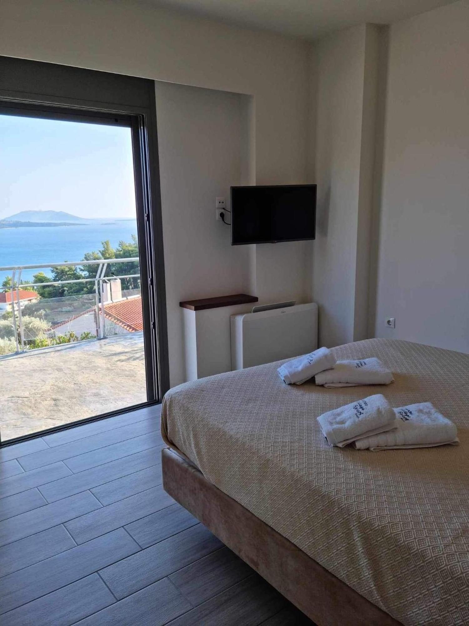Giannis Village Resort Astakos Exterior photo